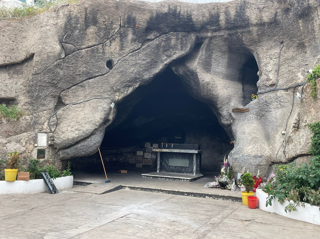 Church of Notre Dame of Lourdes-卡萨布兰卡必去景点