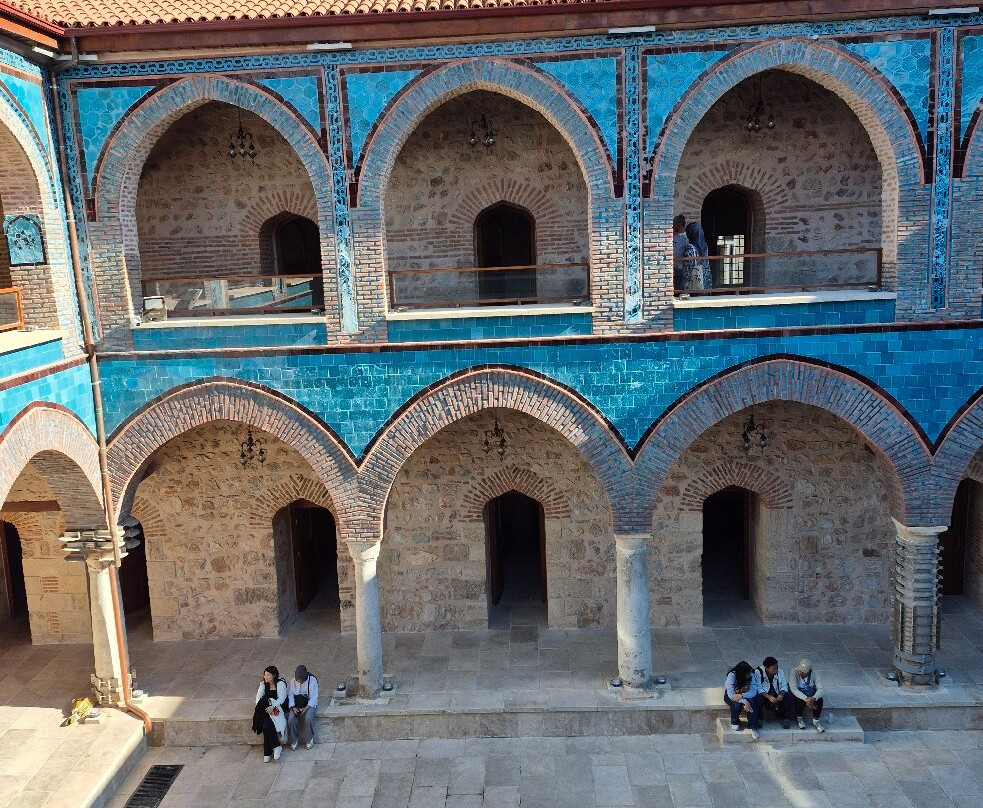 Gok Medrese景点图片