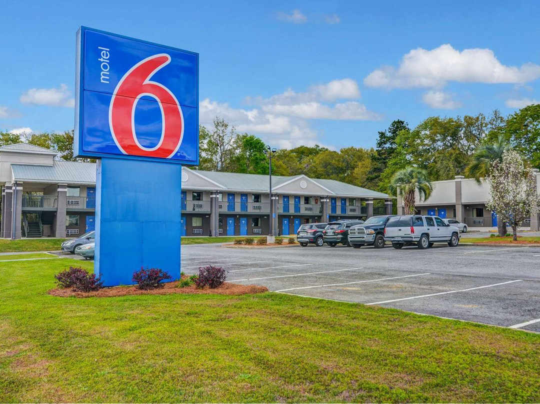 Moultrie酒店住宿-Motel 6 Moultrie, GA