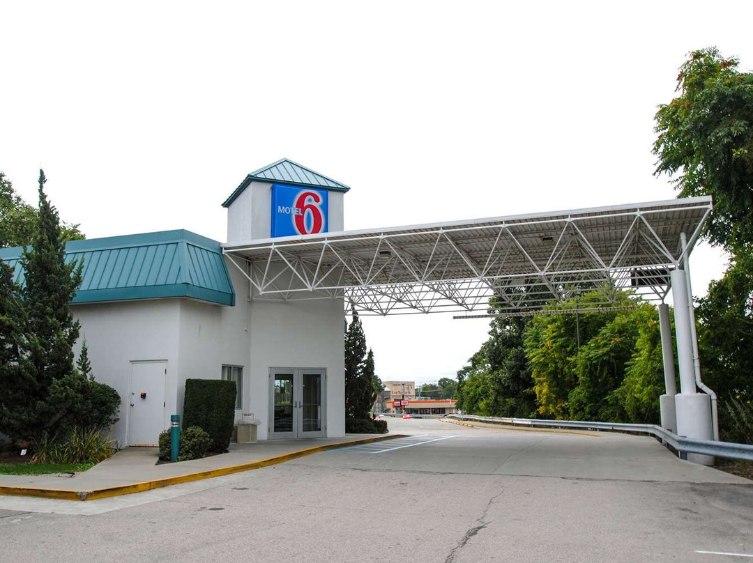 Motel 6 Warwick, RI - Providence Airport - I-95