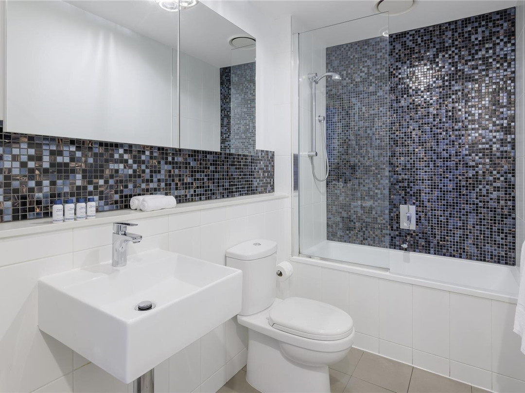 Oaks Melbourne Flemington Suites