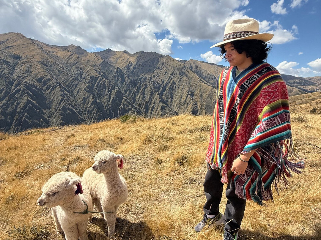 Alpaca Trek Adventures-Chinchero必去景点