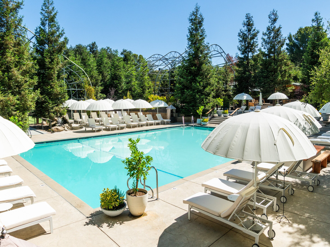 卡拉明哥游客牧场和海滩俱乐部度假村主图