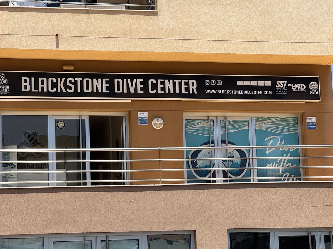 Blackstone Dive Center-Playa Paraiso必去景点
