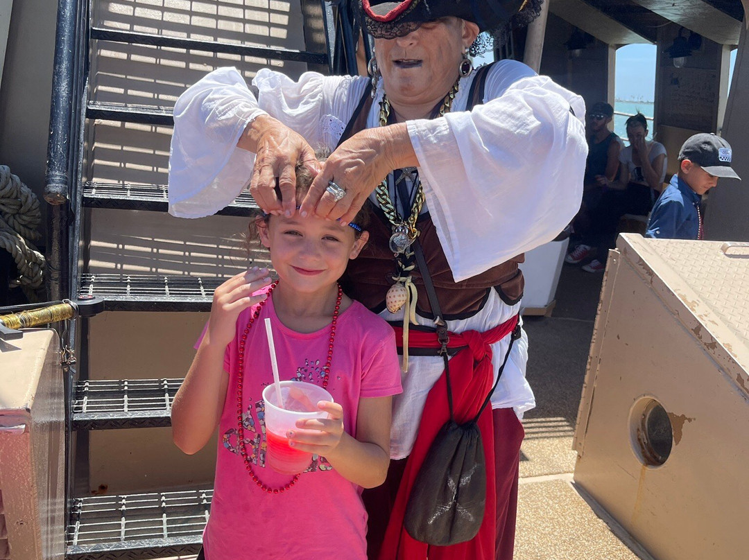 Black Dragon Cruises-Port Isabel必去景点