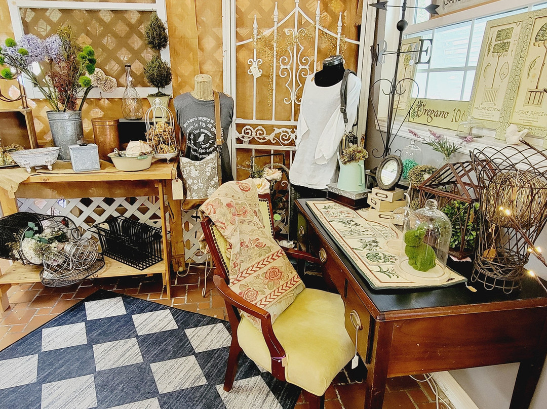 Parrot's Cove Mall-Cocoa必去景点