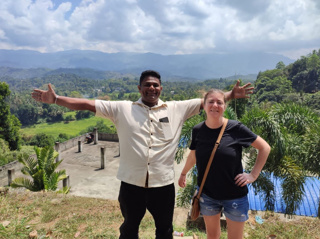 Gaveesha Tuk Tuk Safari Kandy-康提必去景点