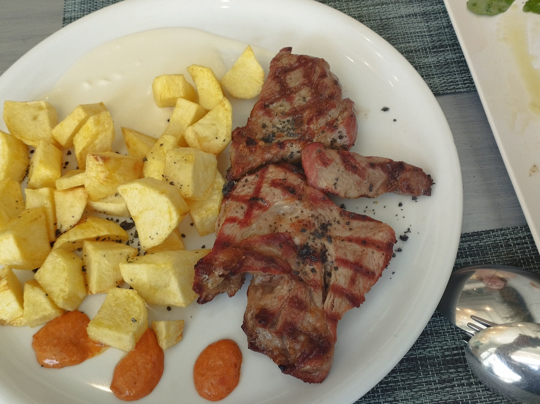 Essentia Hotel Restaurante Galería, ARACENA, HUELVA主图