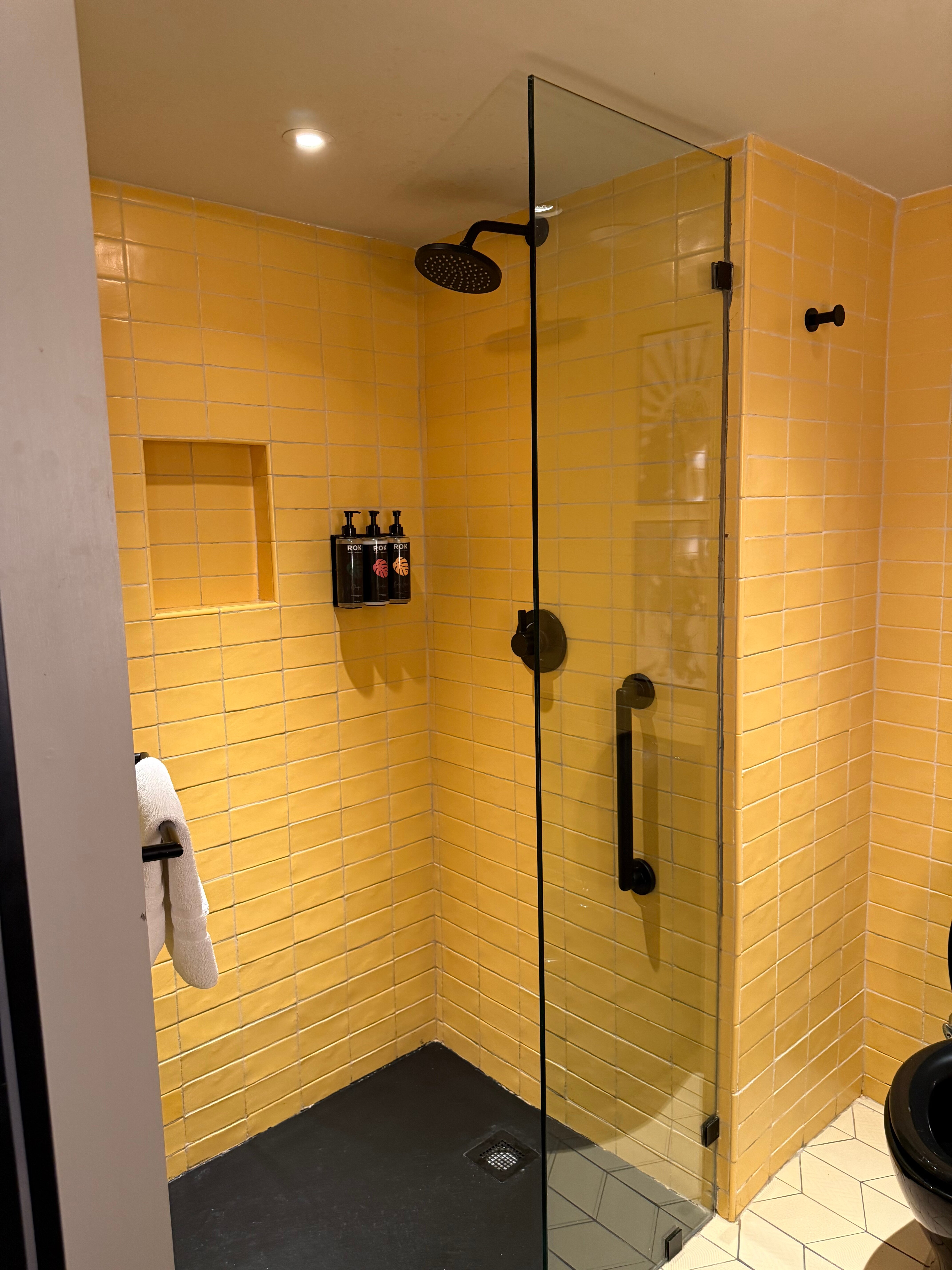 ROK Hotel Kingston, Tapestry Collection by Hilton-客卧