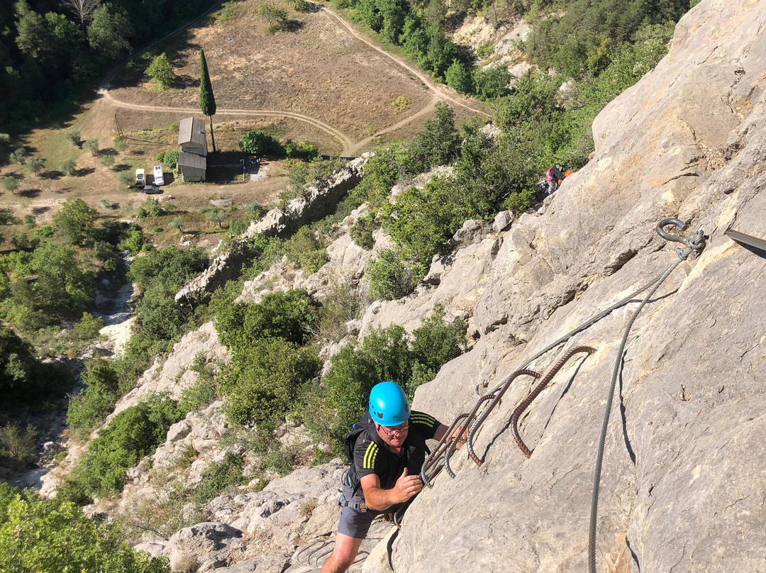 Bureau des Guides de Canyon-卡斯特亚纳必去景点