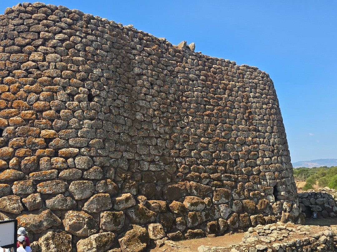 Nuraghe Losa-Abbasanta必去景点