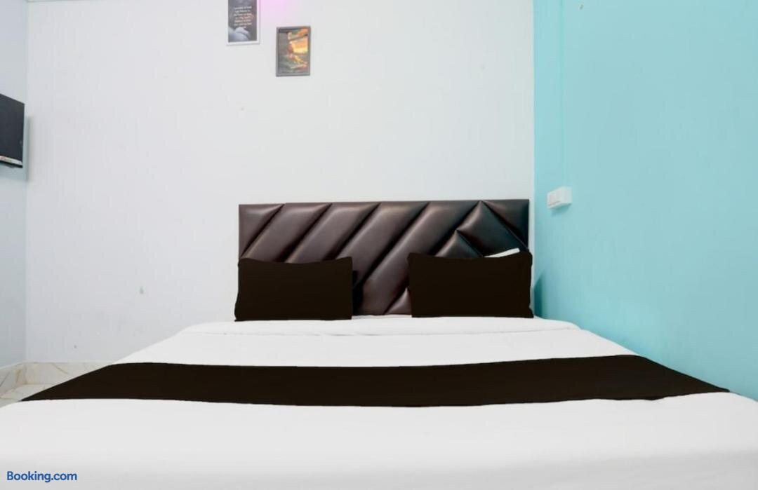 OYO Convivial Classic Hotel & Janmasha