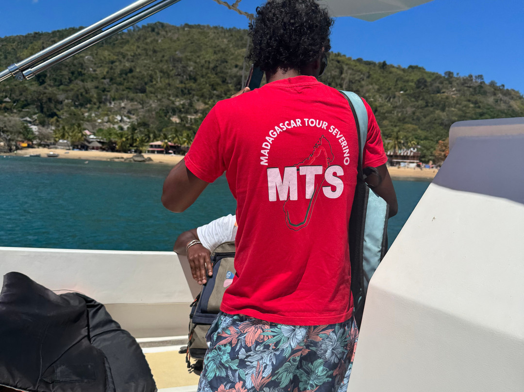 Madagascar Tour Severino-Dzamandzar必去景点