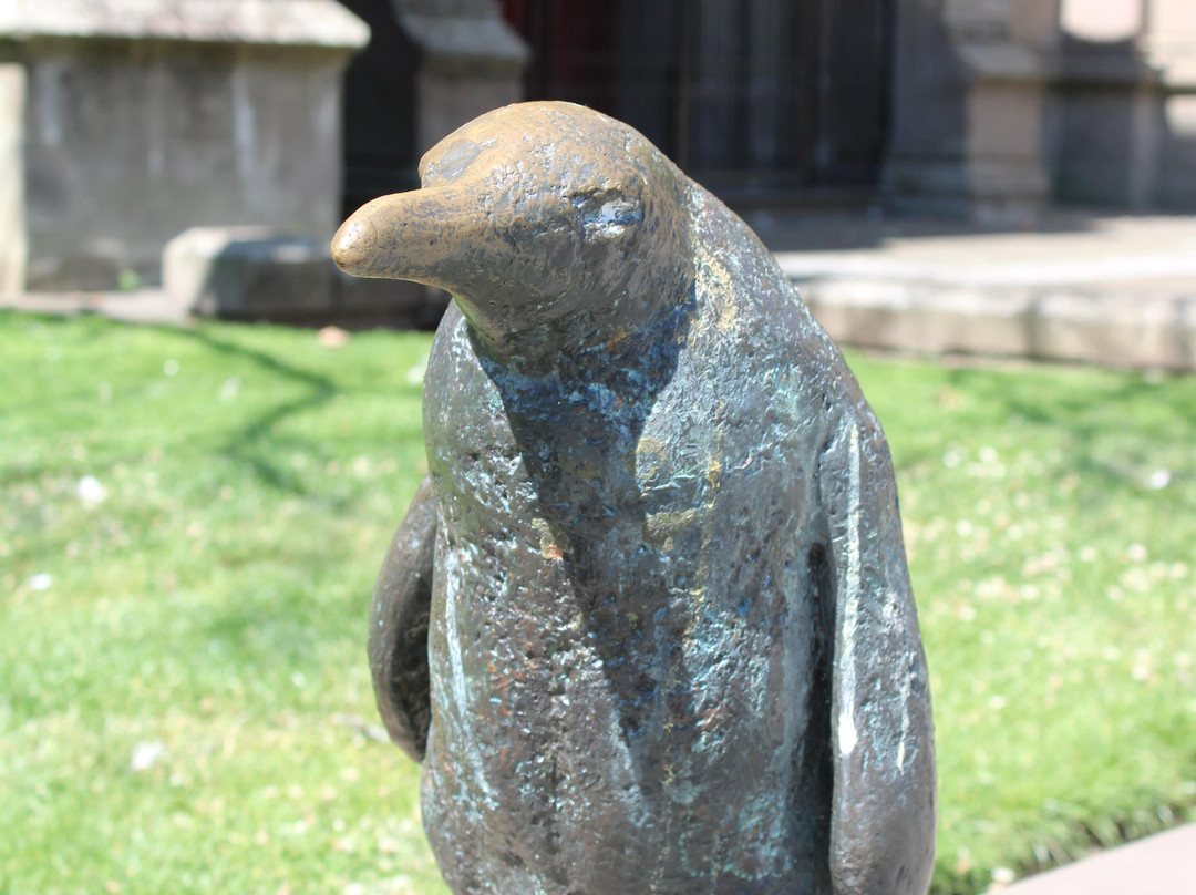 Penguin Statues-敦提必去景点