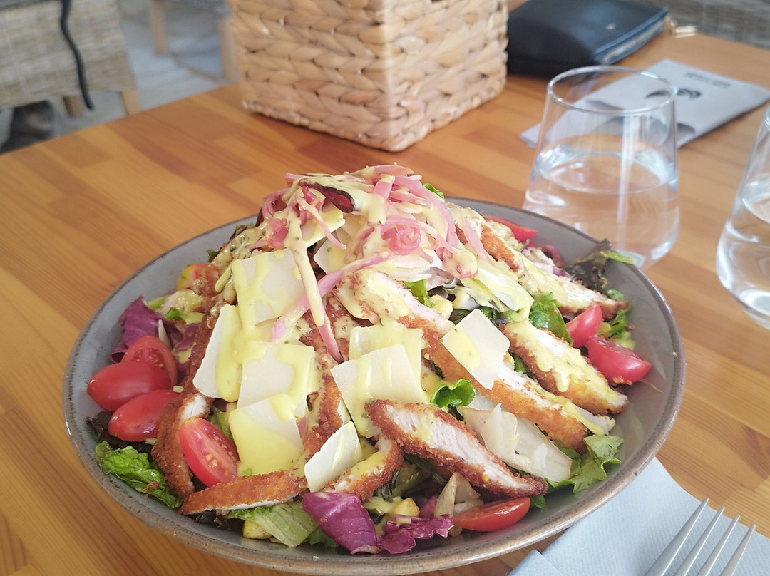 Manganari Beach-埃欧斯岛必去景点