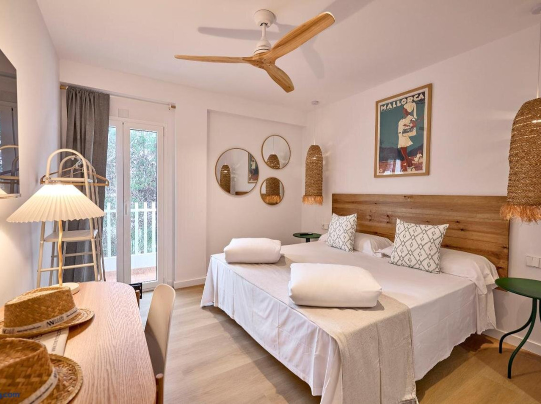INNER Hostal Es Moli