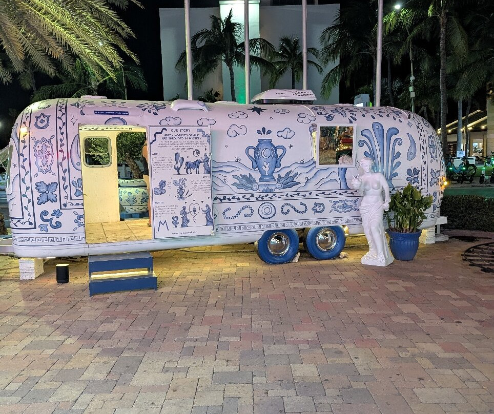 Paseo Herencia Shopping & Entertainment Center-棕榈/鹰海滩必去景点