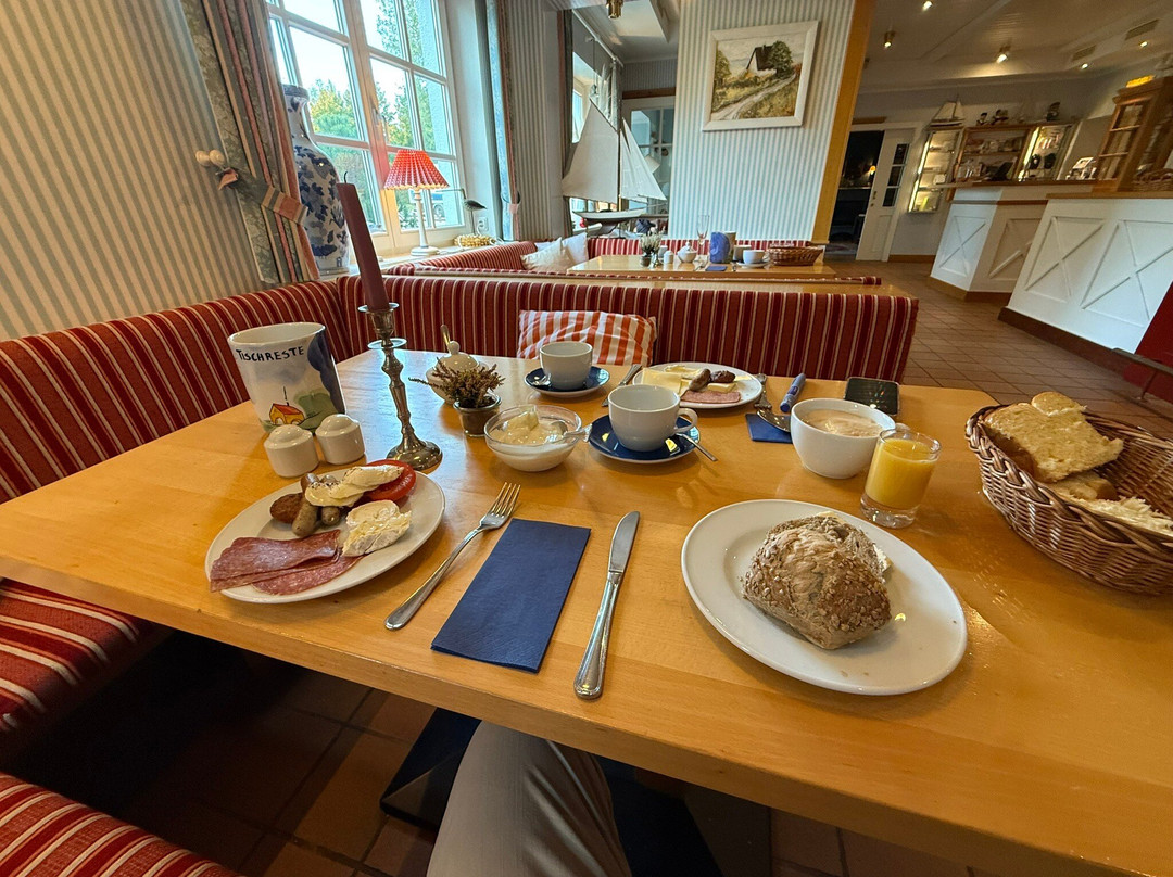 Ostseehotel Haus Antje主图