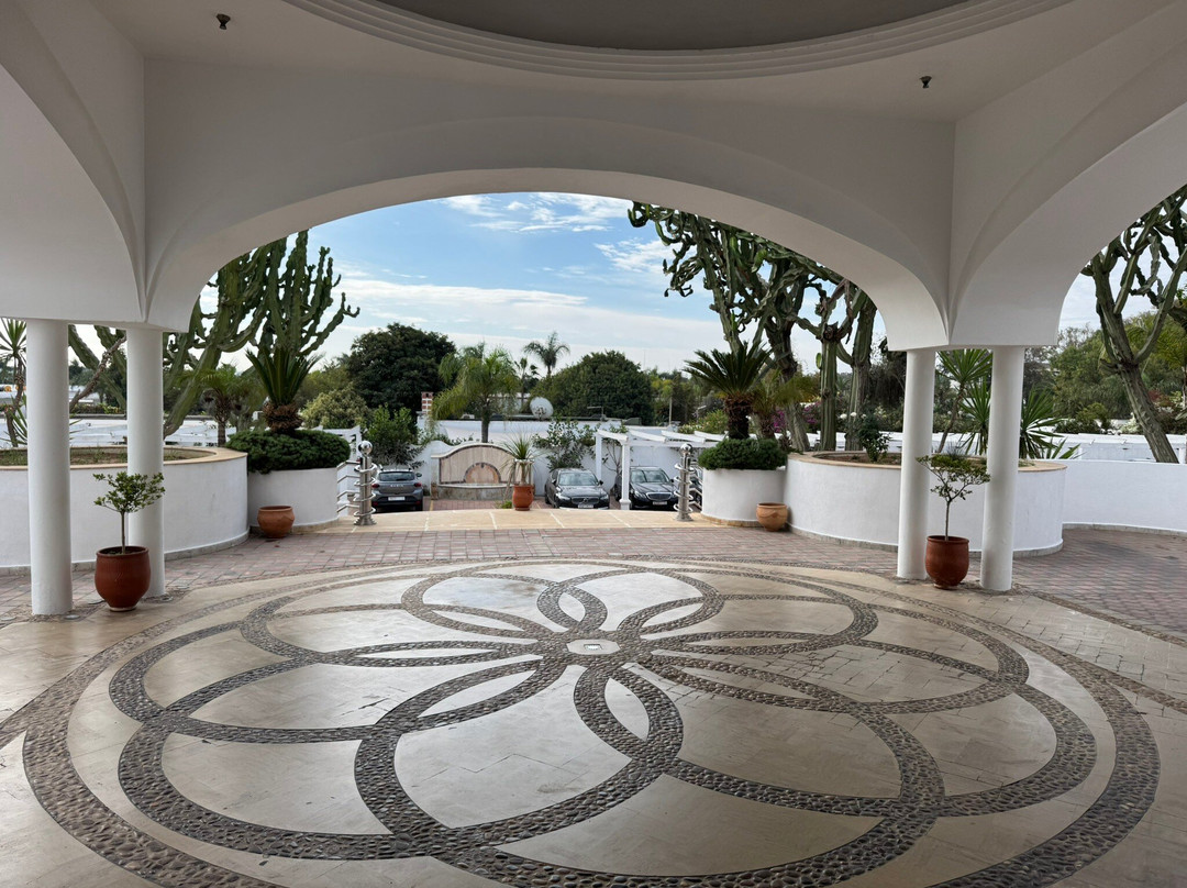 L'Amphitrite Palace Beach Hotel主图