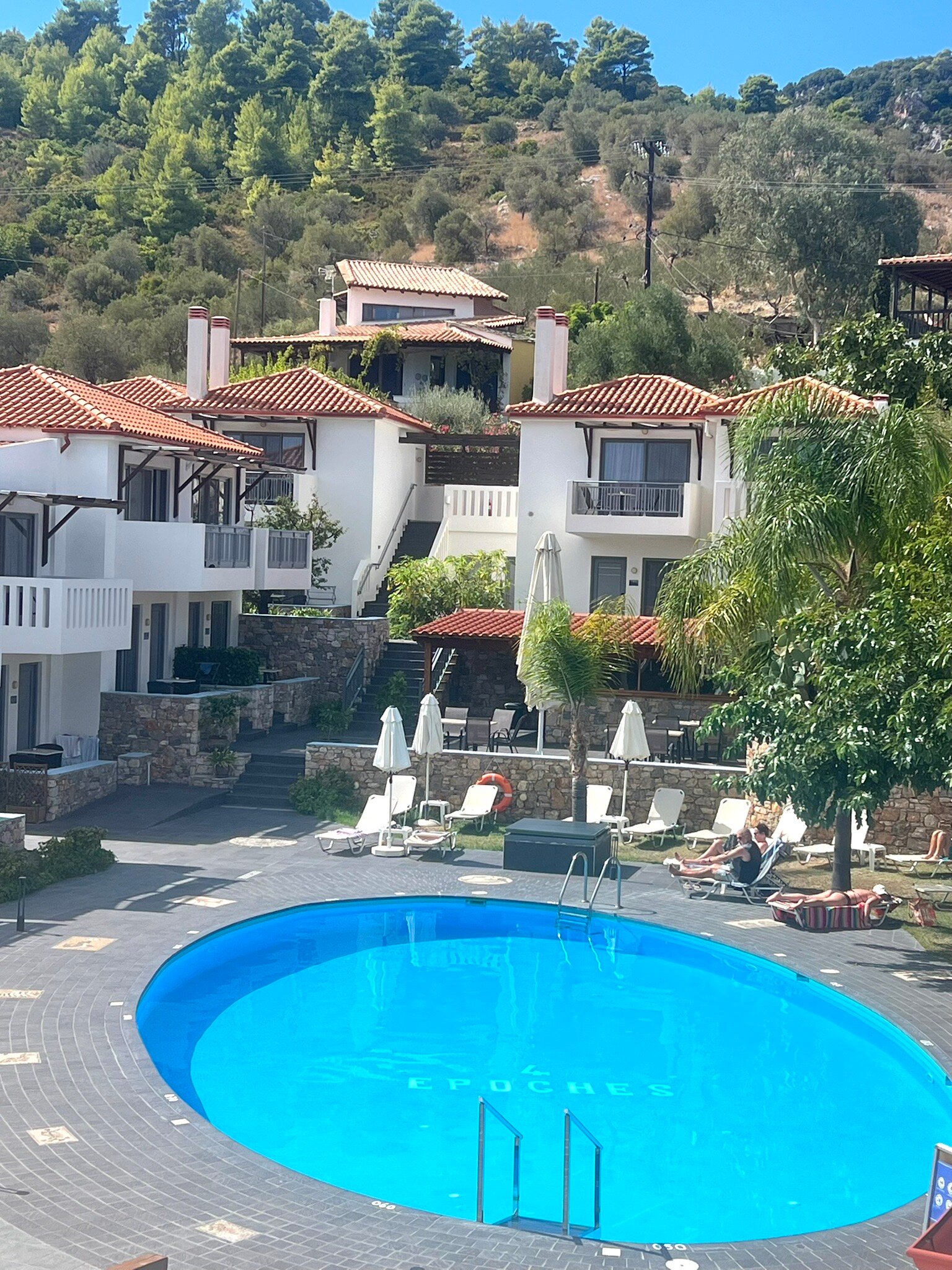 4 Epoches Hotel-官方