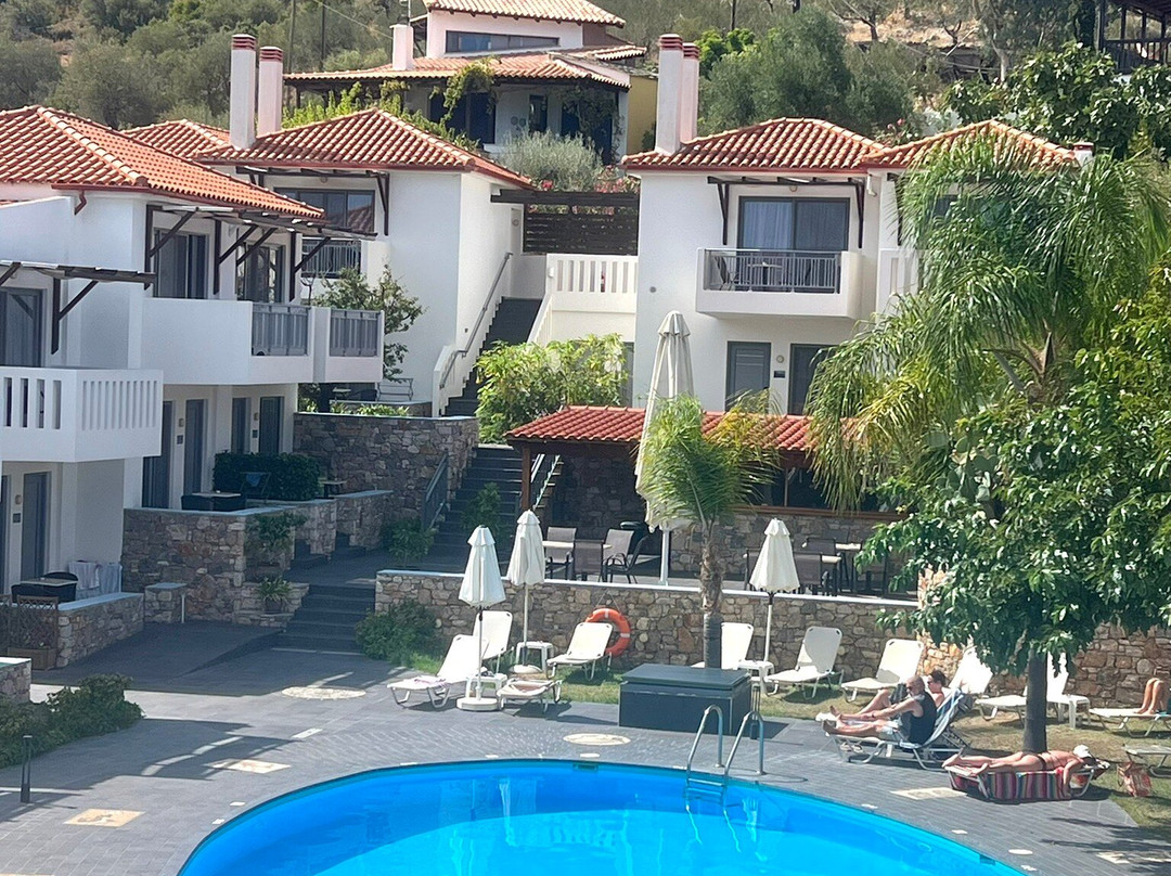 4 Epoches Hotel主图