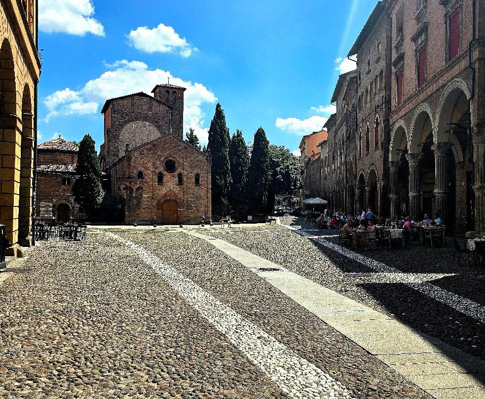 Piazza Santo Stefano-博洛尼亚必去景点