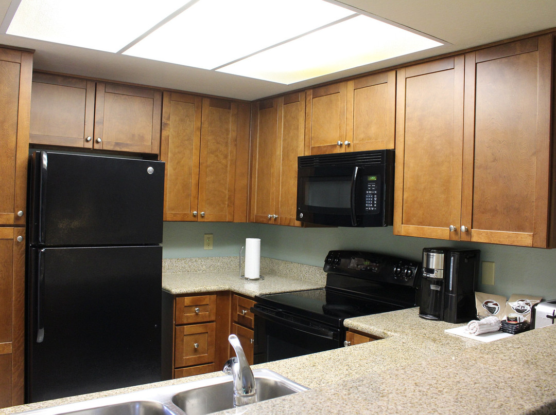 Riviera Oaks Resort And Racquet Club主图