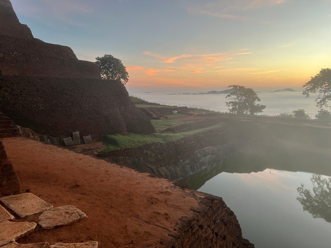 H.O.T Tourism-科伦坡必去景点