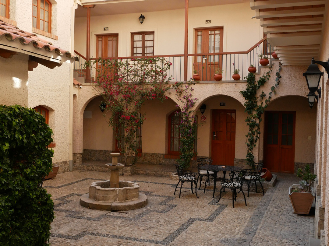 拉巴斯罗萨里奥酒店主图