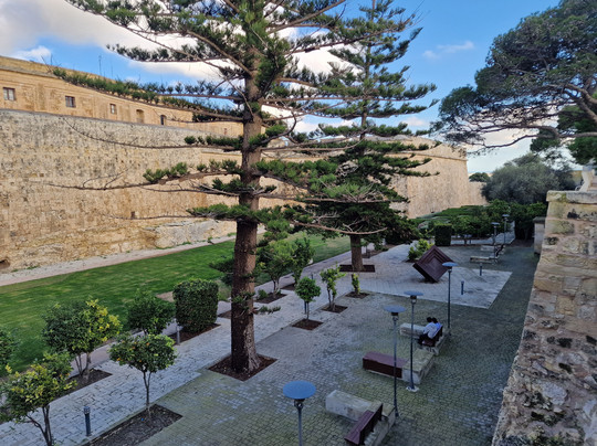 Howard Gardens-姆迪纳必去景点