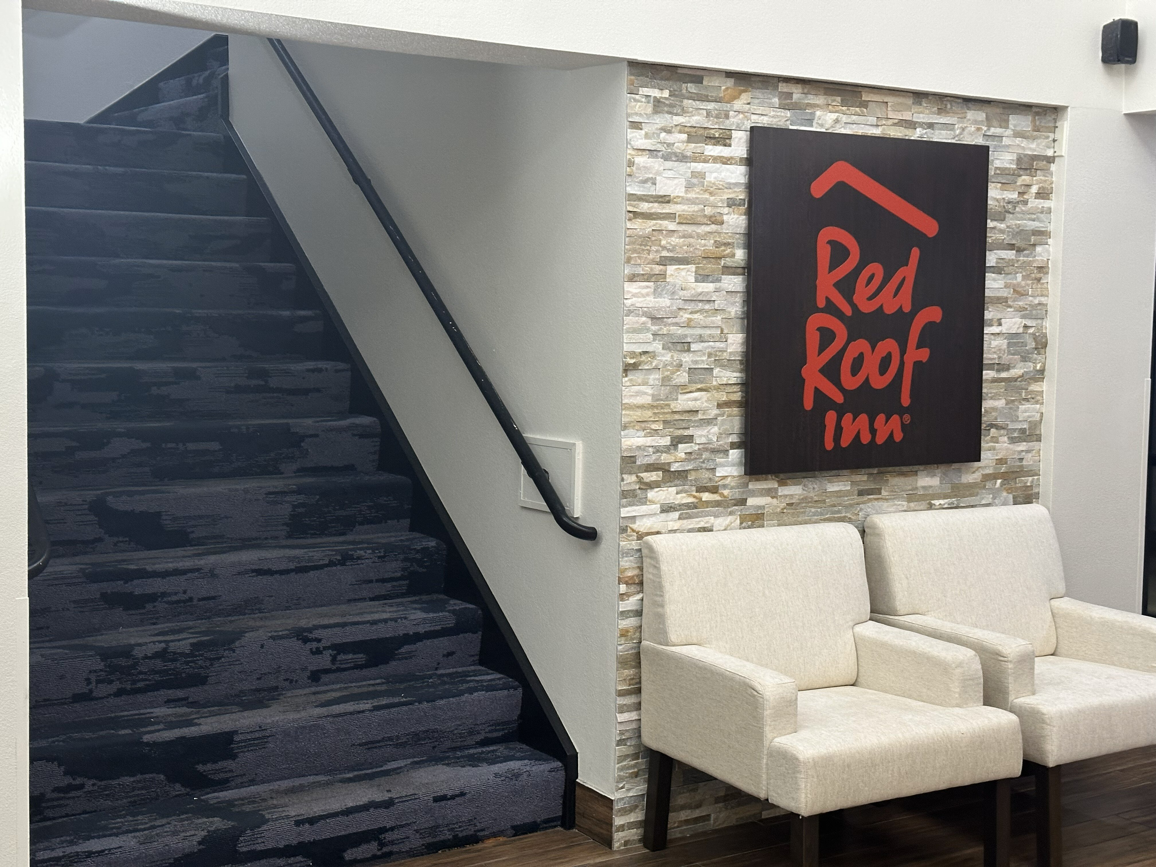 Red Roof Inn & Suites Middleborough-浴室