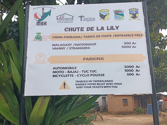 Lily Waterfall-Ampefy必去景点