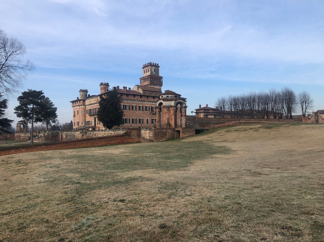 Castello Di Chignolo Po-Chignolo Po必去景点