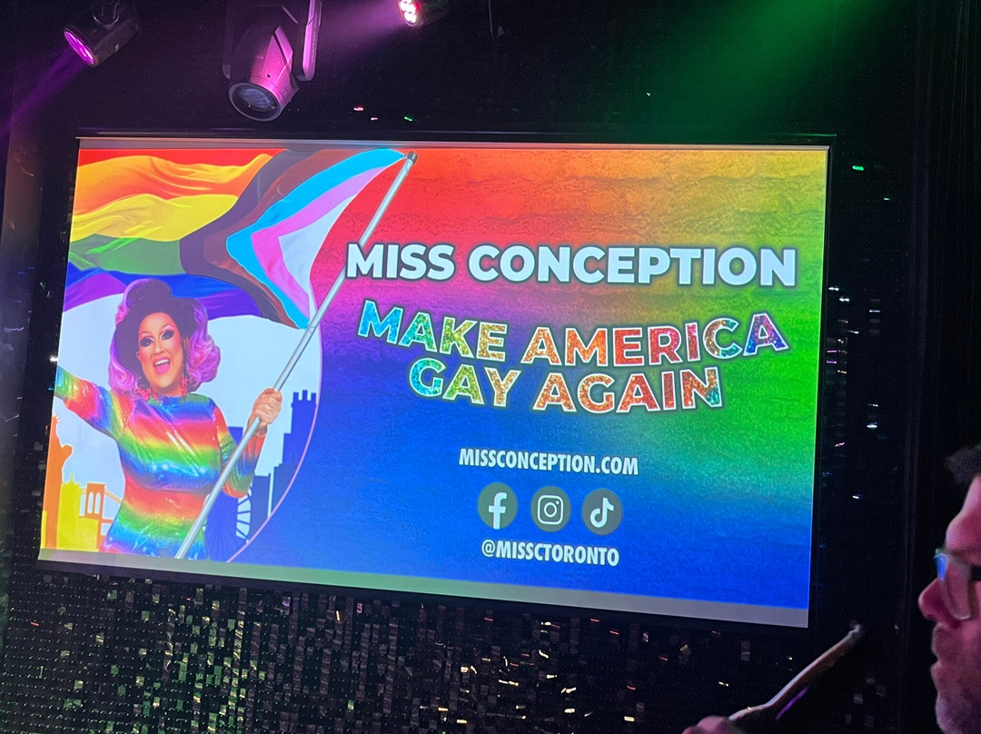 The Palm Cabaret and Bar-瓦拉塔港必去景点