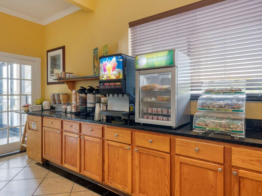 Quality Inn and Suites Mount Dora主图