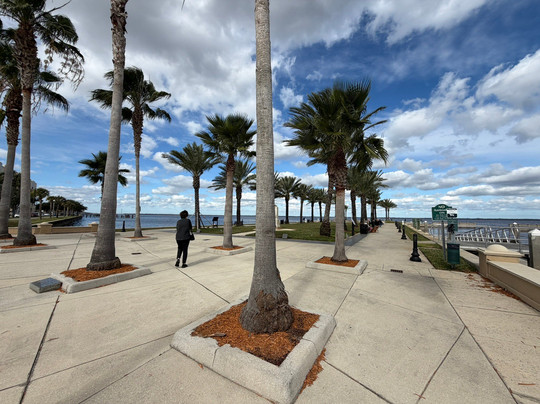 Sanford RiverWalk-桑福德必去景点