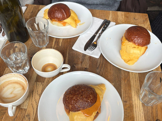 Babbo Collective Øvrefoss