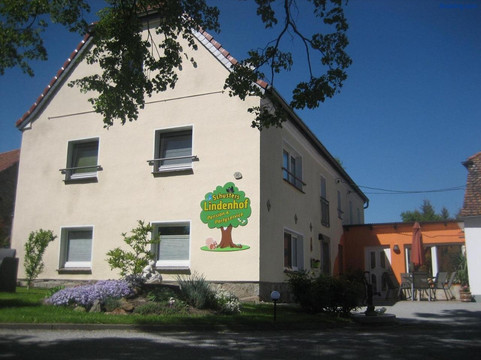 Weissenberg酒店住宿-Schusters Lindenhof