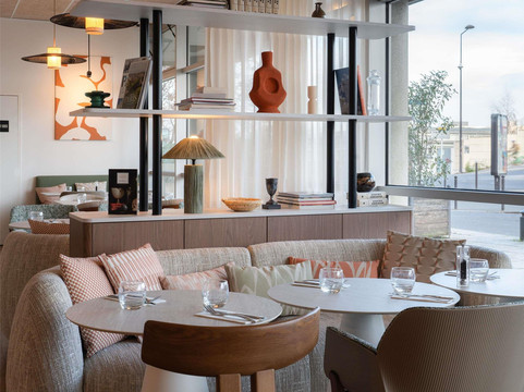 巴黎塞纳河畔伊夫里美居酒店