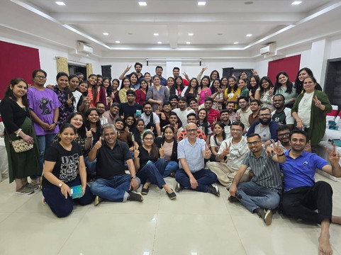 帝国大酒店主图