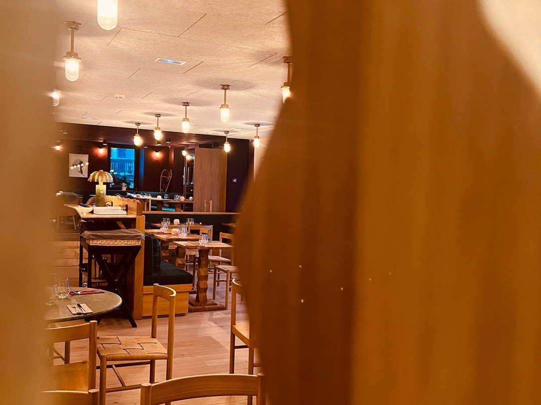 德拉库罗讷酒店主图