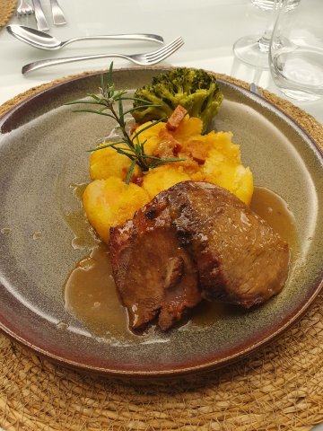 帕雷德斯公寓酒店-官方