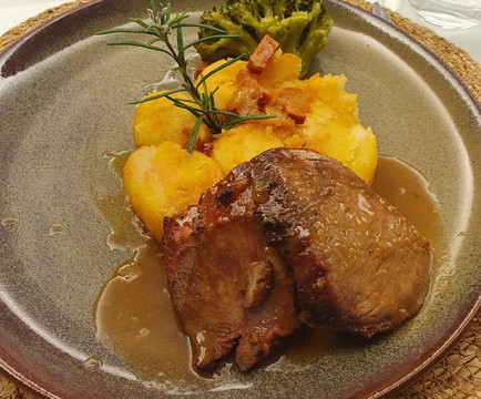 帕雷德斯公寓酒店主图