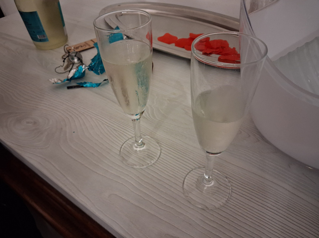 Iaquinta宫 - 房间及餐厅主图