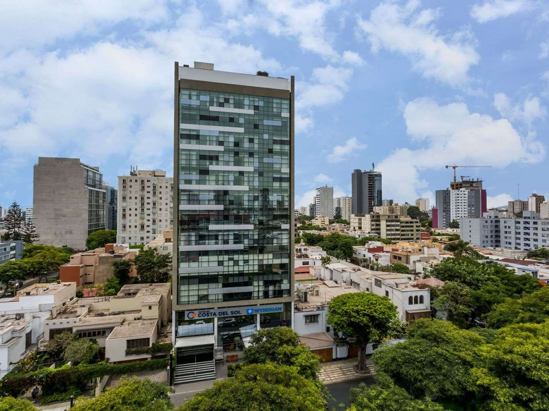 利马市温德姆科斯塔朗晴酒店