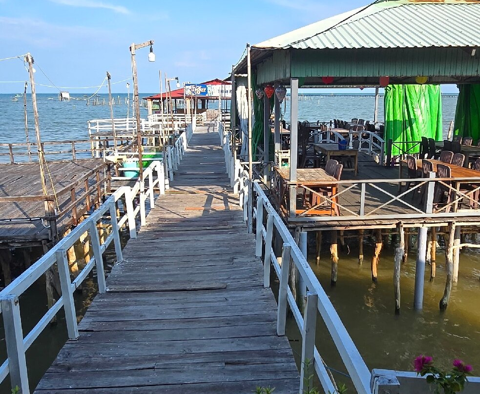 Thuan Kieu 2 - Ham Ninh Seafood Floating Restaurant Phu Quoc