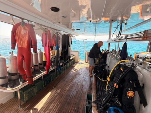 蓝色天堂潜水中心-赫尔格达必去景点