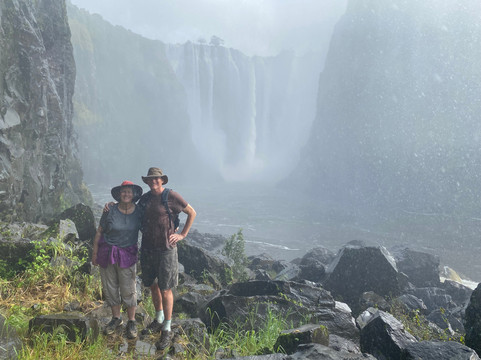GoLocal-维多利亚瀑布必去景点