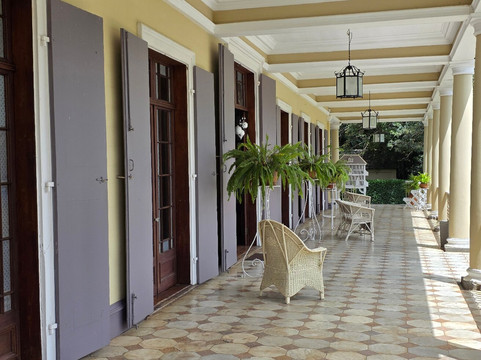 拉波多内城堡-马普必去景点