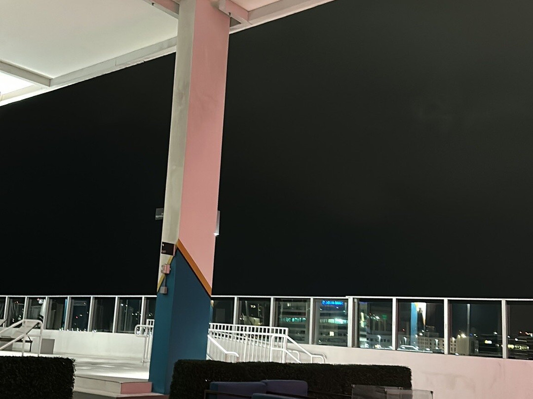 塞雷纳冒险酒店-希尔顿启缤精选酒店主图